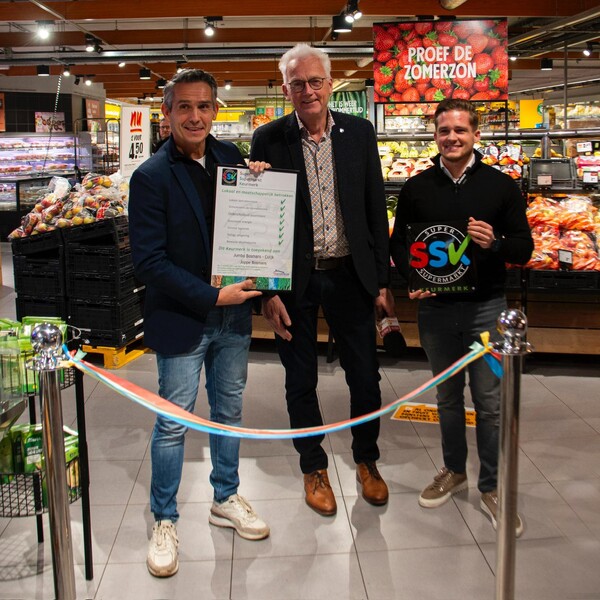 Jumbo Bosmans in Cuijk ontvangt het Super Supermarkt Keurmerk