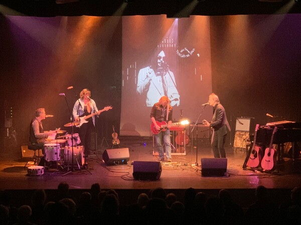 Tribute aan Neil Young in Myllesweerd