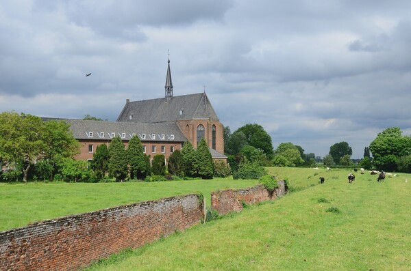 Start bezoekersseizoen Klooster Sint Agatha met tentoonstelling en vesperviering