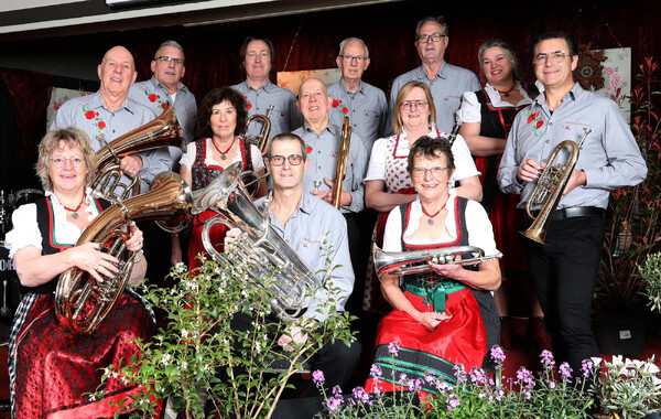 Het Jaarlijkse Blaaskapellenfestival in Haps