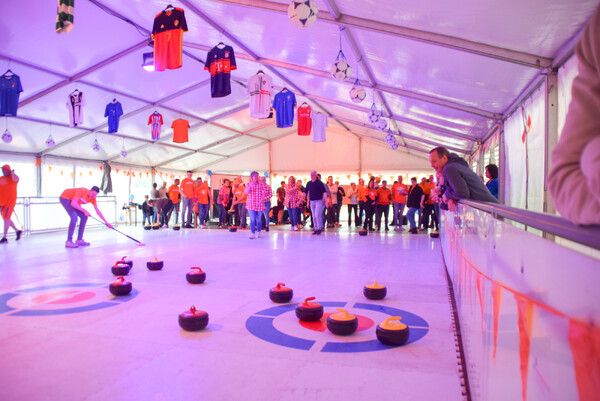 Oranjefeesten 2025: Koningsnacht en Koningsdag in Mill