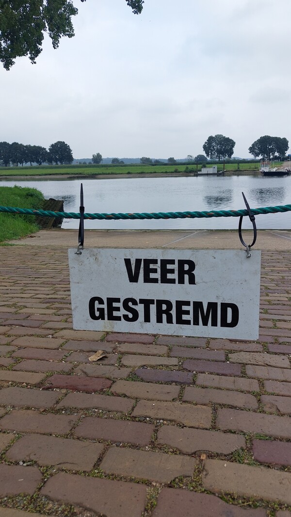 Veerdienst Cuijk - Middelaar uit de vaart