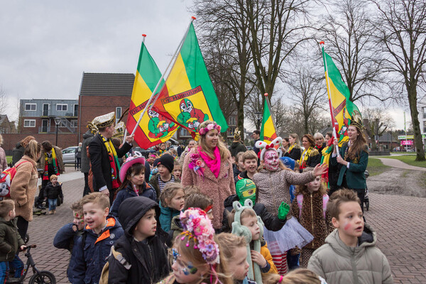 Carnavalsfeest barst los op Kindcentrum 't Loont in Overloon