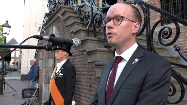 Dodenherdenking Grave op 4 mei met wethouder Joost Hendriks