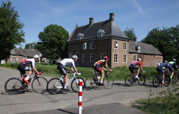 Foto's Kasteelronde van Mill