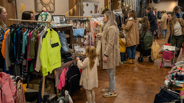 Kom 2ehands kinder-, babykleding en speelgoed shoppen of verkopen op de Cuijkse Kinderbeurs!