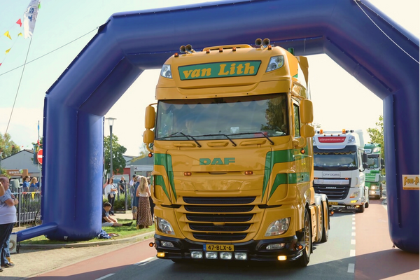 Truckrun 2024: Een dag vol ronkende motoren en stoere muziek