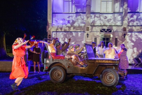 Nieuwe spectaculaire theaterproductie in Openluchttheater Overloon: “Het Huis 44-24”