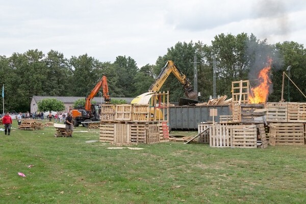 Kindervakantieweek in Overloon sluit af met een schuimparty