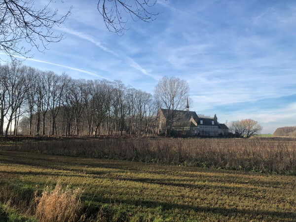 Rondleidingen door Emmausklooster en Kloostertuin in Velp bij Grave