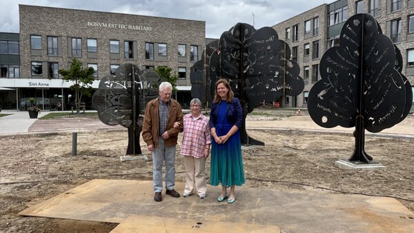 Officiële opening nieuwbouw Sint Anna Boxmeer met onthulling kunstwerk