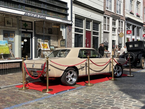 Klassieke auto’s in centrum hit tijdens Open Monumentendag 