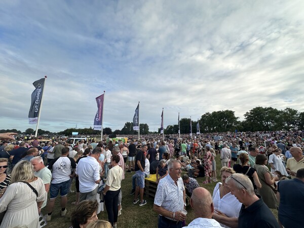 Meer dan 10.000 bezoekers naar 2e dag Ballonfestival Grave