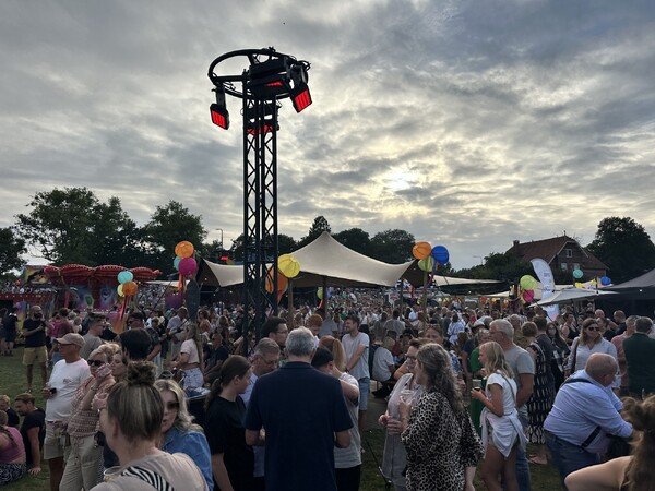 Meer dan 10.000 bezoekers naar 2e dag Ballonfestival Grave