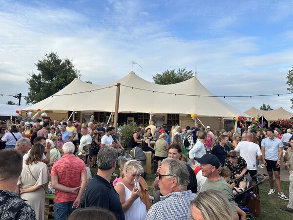 Meer dan 10.000 bezoekers naar 2e dag Ballonfestival Grave