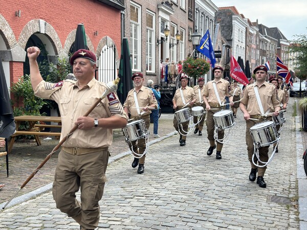 Geslaagde samenwerking AZC Grave en Grave Promotie tijdens Open Monumentendag