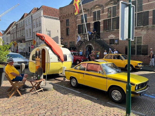 Klassieke auto’s in centrum hit tijdens Open Monumentendag 