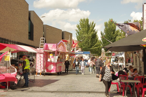 Foto's impressie vakantiejaarmarkt Mill 2-8-2023