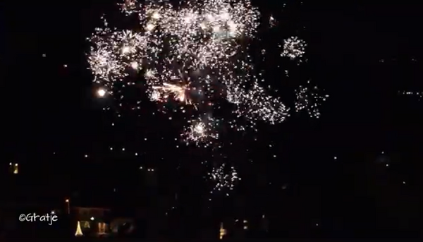 Vuurwerk boven Overloon