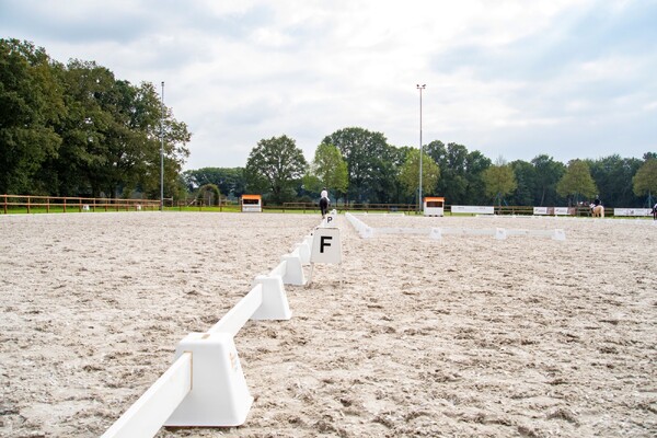 Nieuwe zandbodem voor Hippisch Festijn Grave