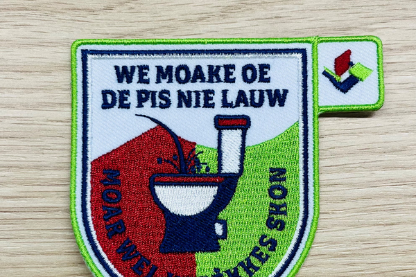 Waterschap Aa en Maas lanceert eigen embleem voor carnaval: Ludiek, maar met een ‘grote boodschap’