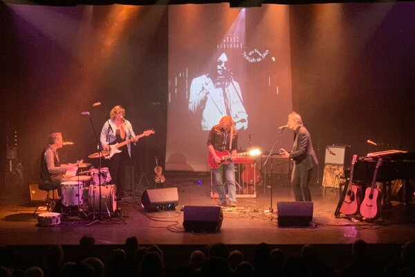 Tribute aan Neil Young in Myllesweerd