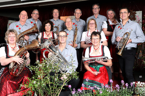 Het Jaarlijkse Blaaskapellenfestival in Haps