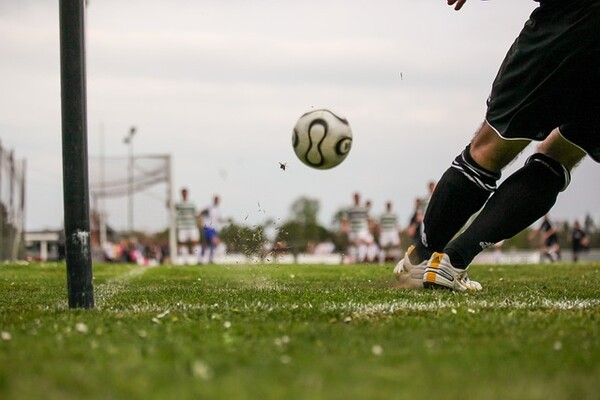 DSV ontvangt internationale voetbalhelden