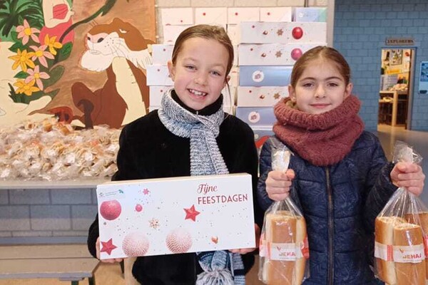 Scouting Cuijk verkoopt Kerststollen en worstenbrood