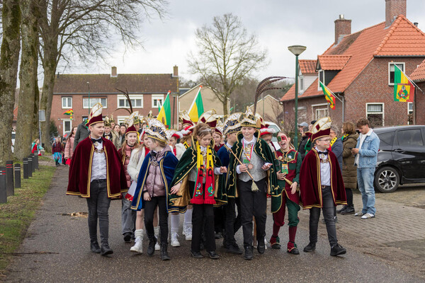 Carnavalsfeest barst los op Kindcentrum 't Loont in Overloon