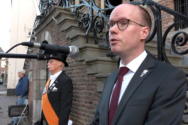 Dodenherdenking Grave op 4 mei met wethouder Joost Hendriks