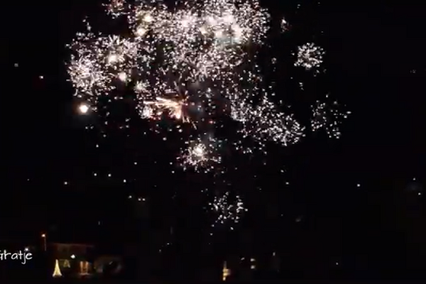 Vuurwerk boven Overloon