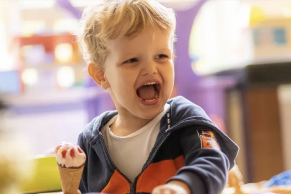 Teijn (2) heeft de zeldzame longziekte Bronchiolitis Obliterans, zijn toekomst is onzeker